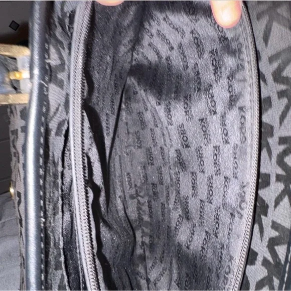 Michael Kors Jet Set Tote with twilly - Picture 7 of 8